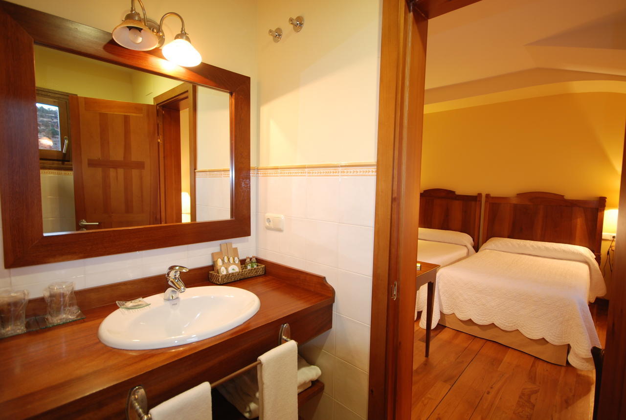 Hotel Del Verde Al Amarillo Penasrubias de Piron Rum bild