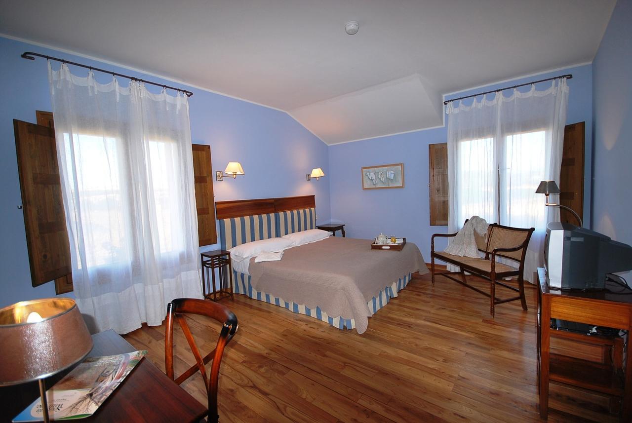 Hotel Del Verde Al Amarillo Penasrubias de Piron Rum bild