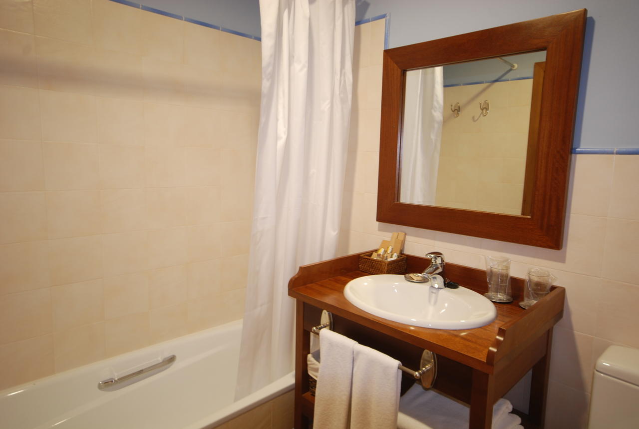 Hotel Del Verde Al Amarillo Penasrubias de Piron Rum bild
